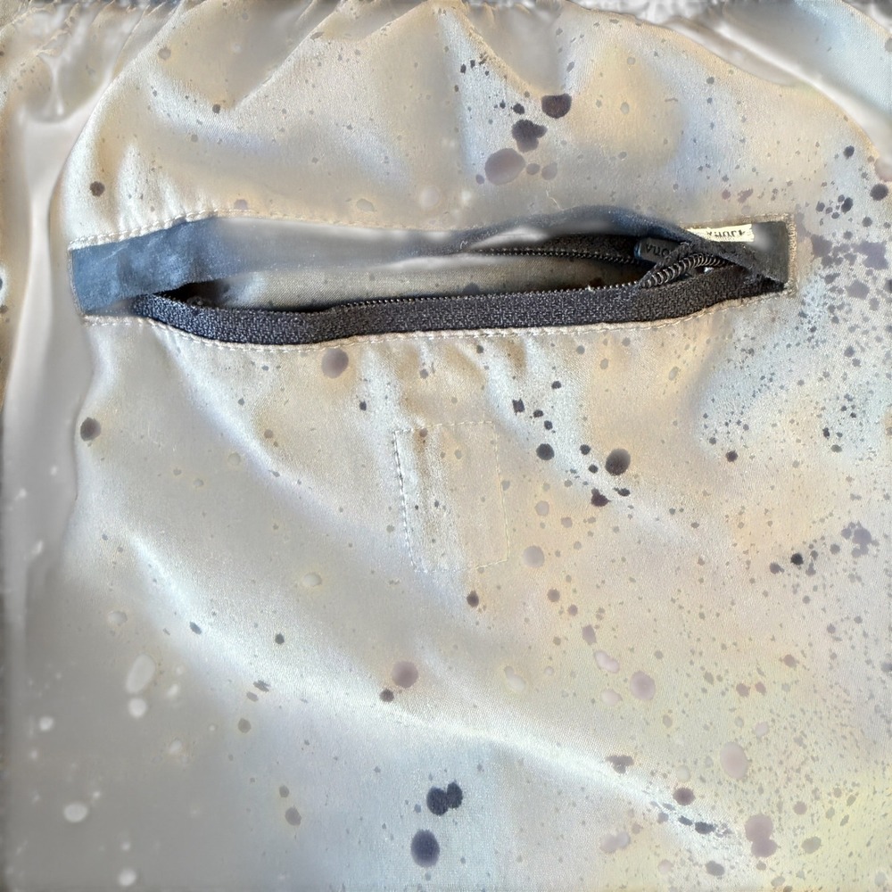 Vuori Banks Shorts sz S Mens Olive Green Paint Splatter Athletic Training *READ* - Picture 7 of 7